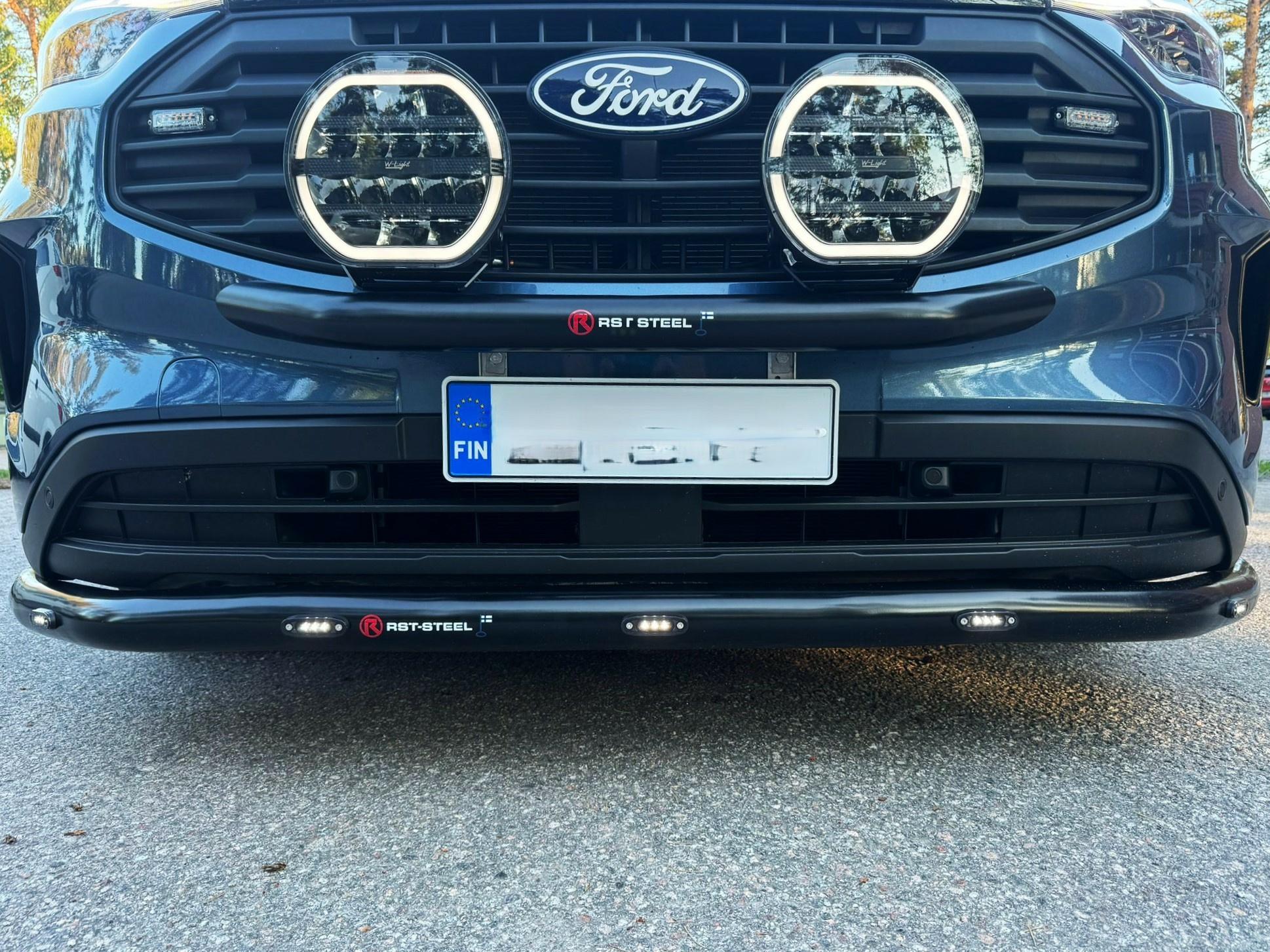 Ford Transit Custom 24- Etuhelmaputki äärivaloilla