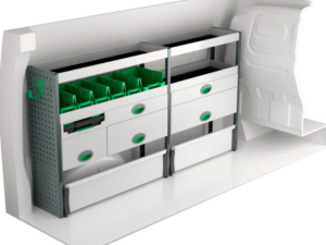 Mercedes Benz Vito hylly laatikostolla