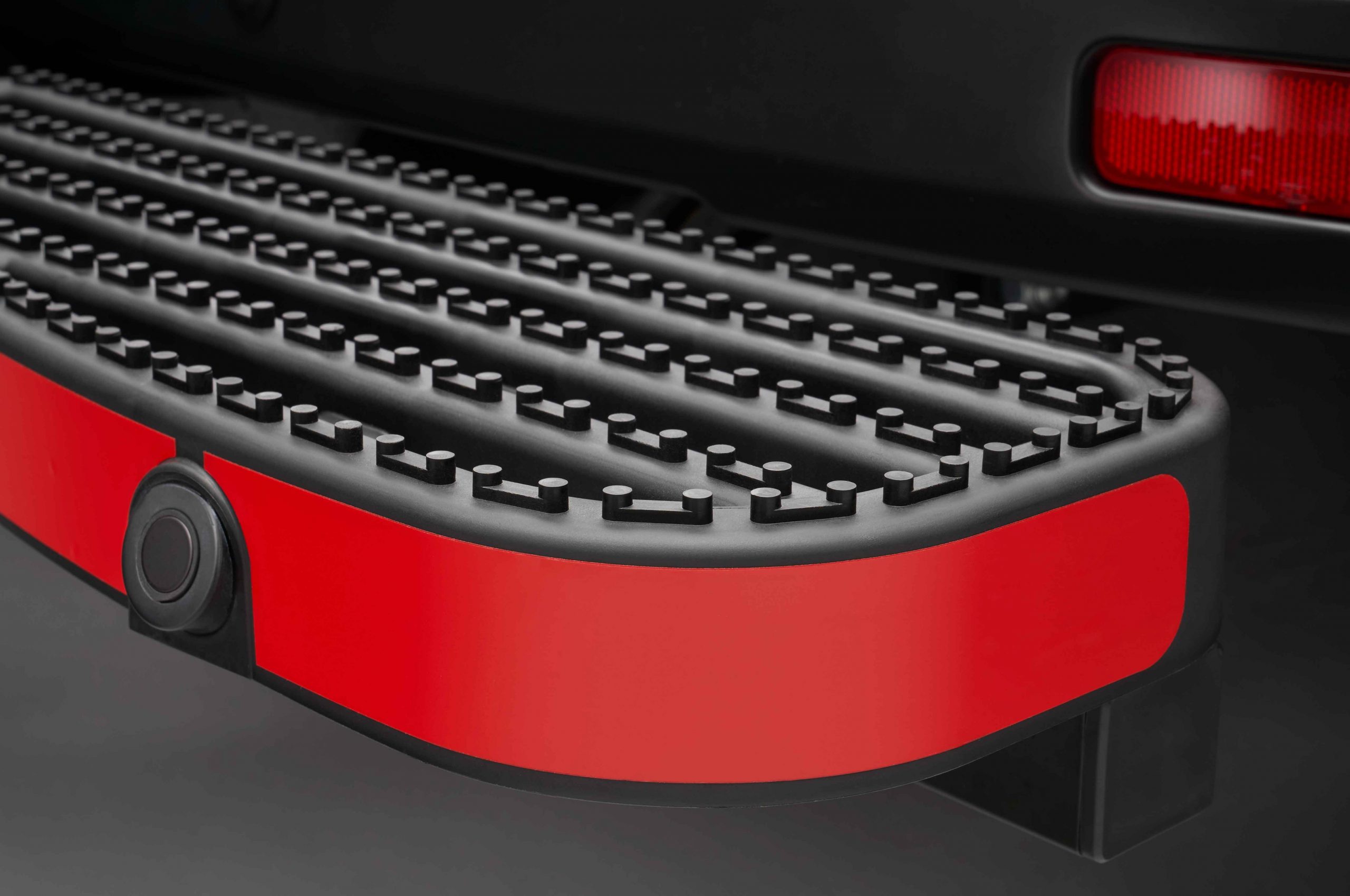 Vetokoukkuaskelma Rhino TowStep musta - Image 3