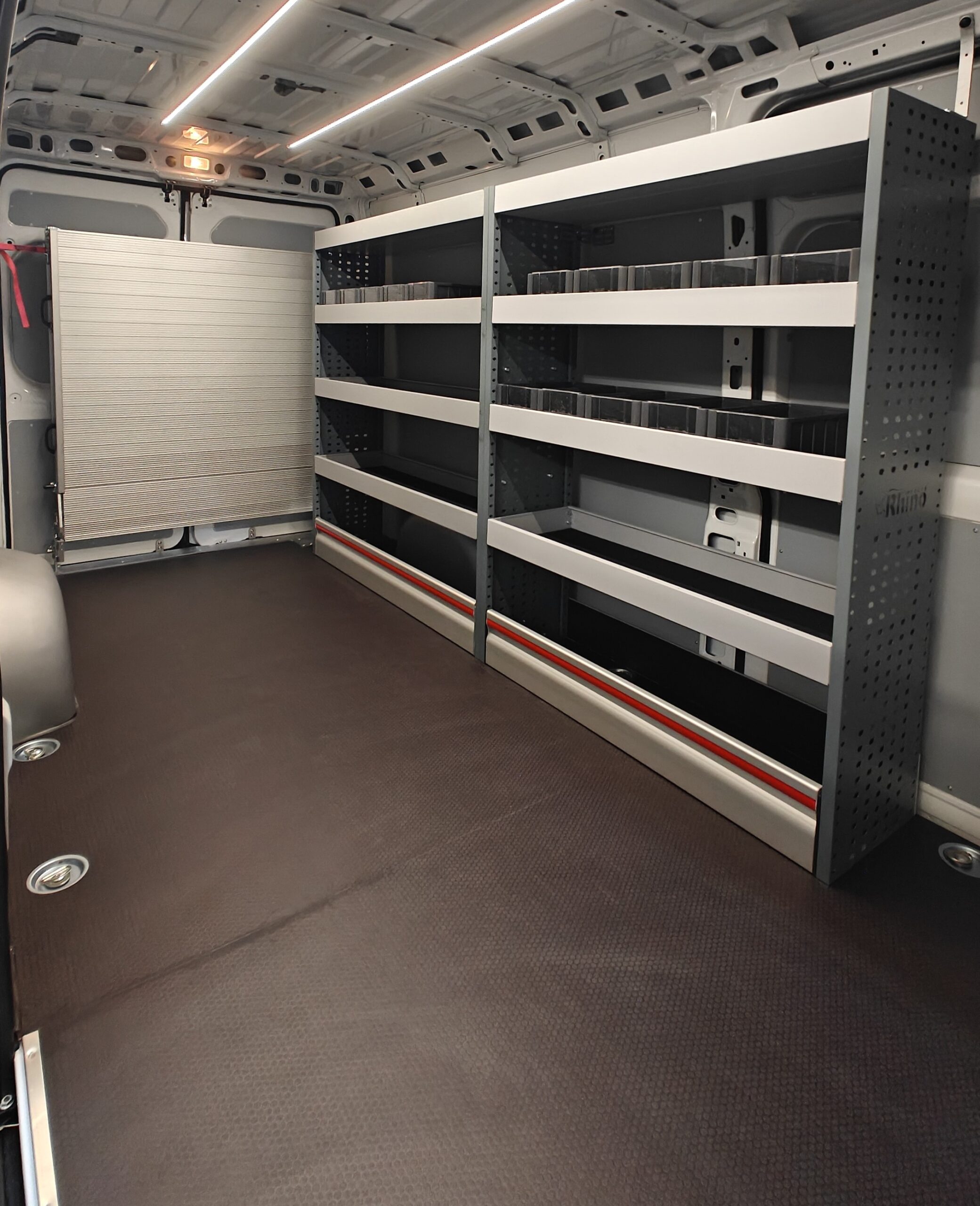 Lastausramppi pakettiautoon WM Light Plus kantavuus 400-600kg - Image 3