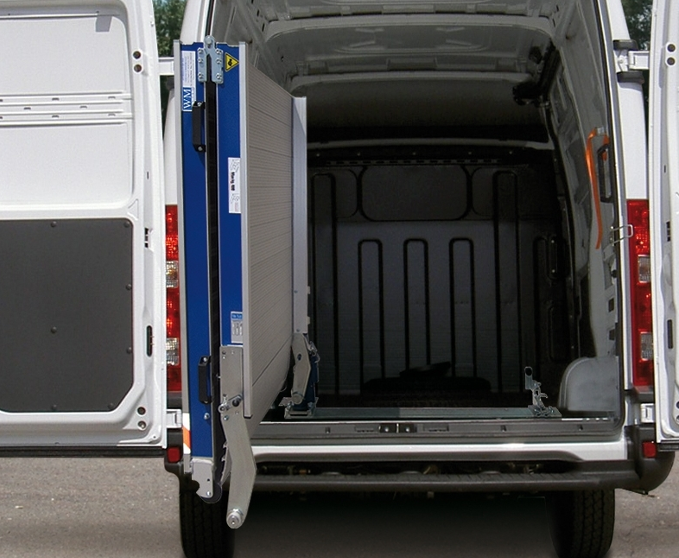 Lastausramppi pakettiautoon WM Light Plus kantavuus 400-600kg - Image 7