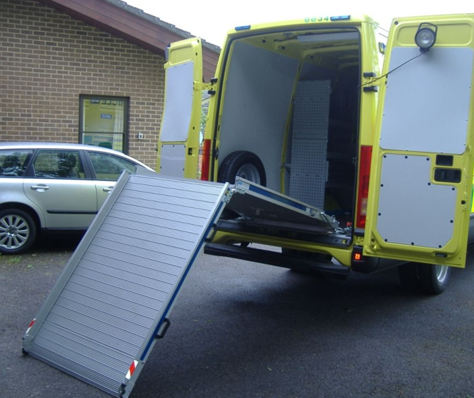 Lastausramppi pakettiautoon WM Light Plus kantavuus 400-600kg - Image 8