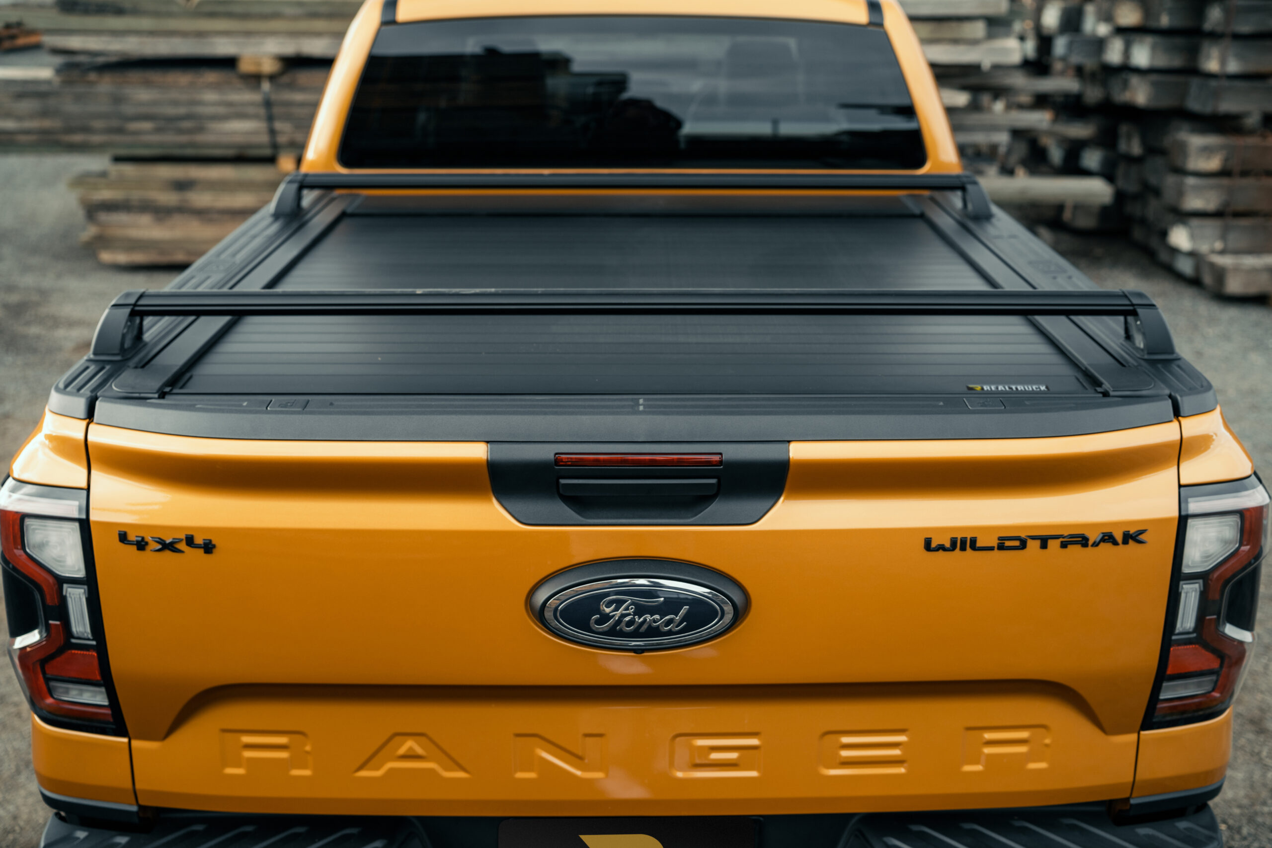 mountain-top-evoe-ford-ranger-p703-yellow-lifestyle-VIN06885