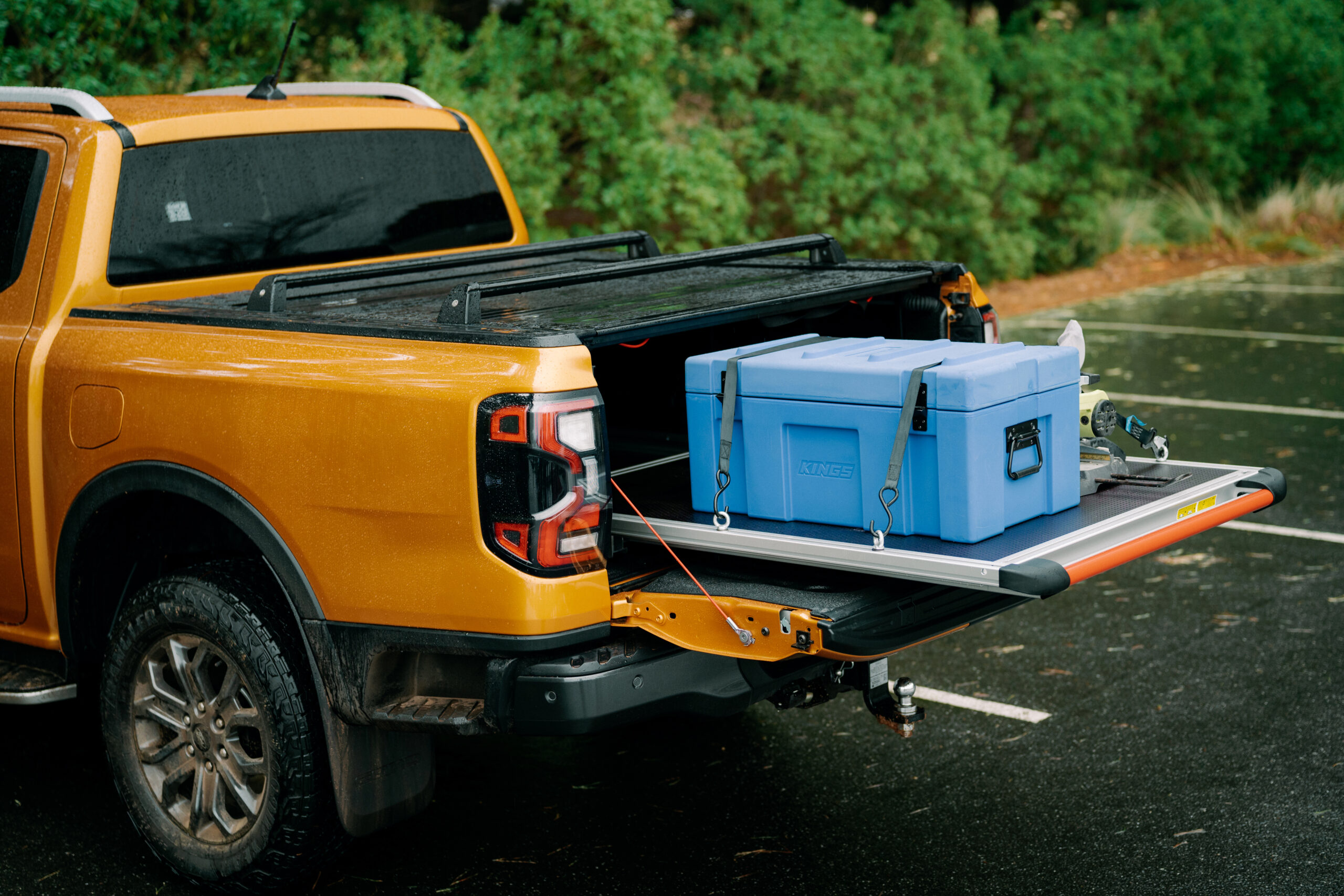 mountain-top-realtruck-slide-ford-ranger-p703-yellow-lifestyle-VIN08212