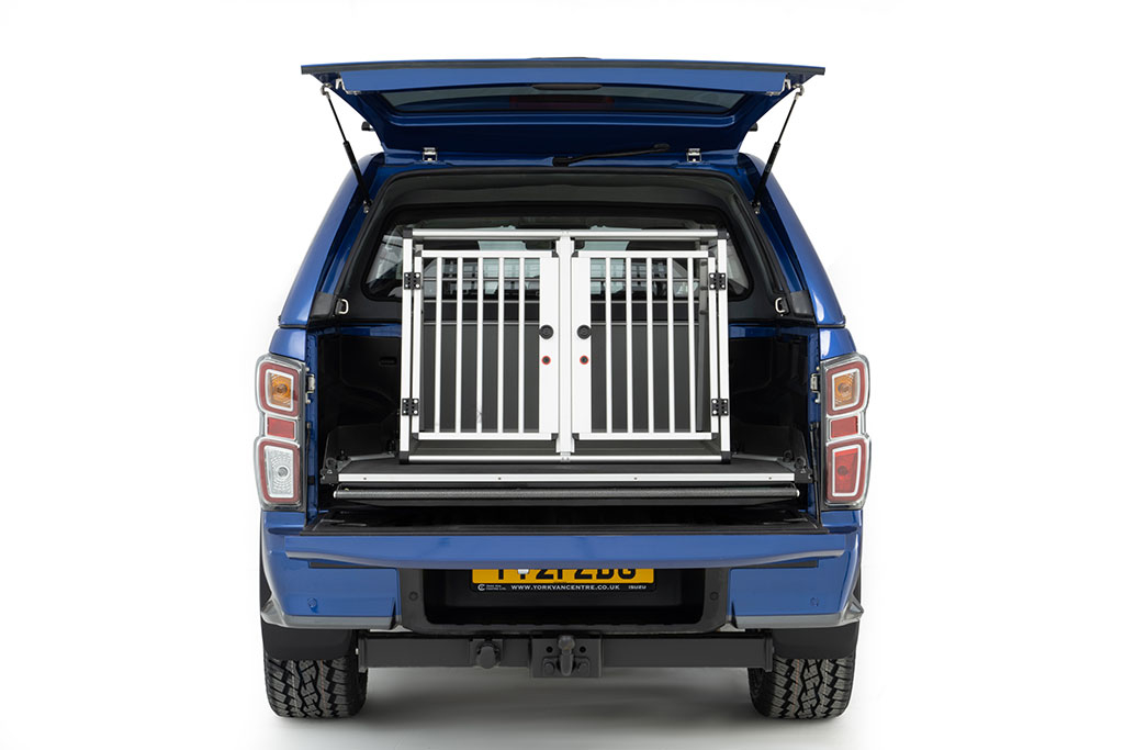 Koirahäkki tuplaovilla P92L92K70