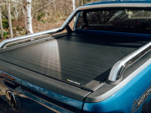 RealTruck ERC-3000 sähköinen rullakansi Amarok 23-