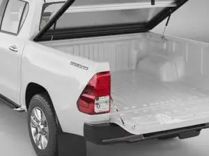 RealTruck Lavakansi Style+ L200 ClubCab