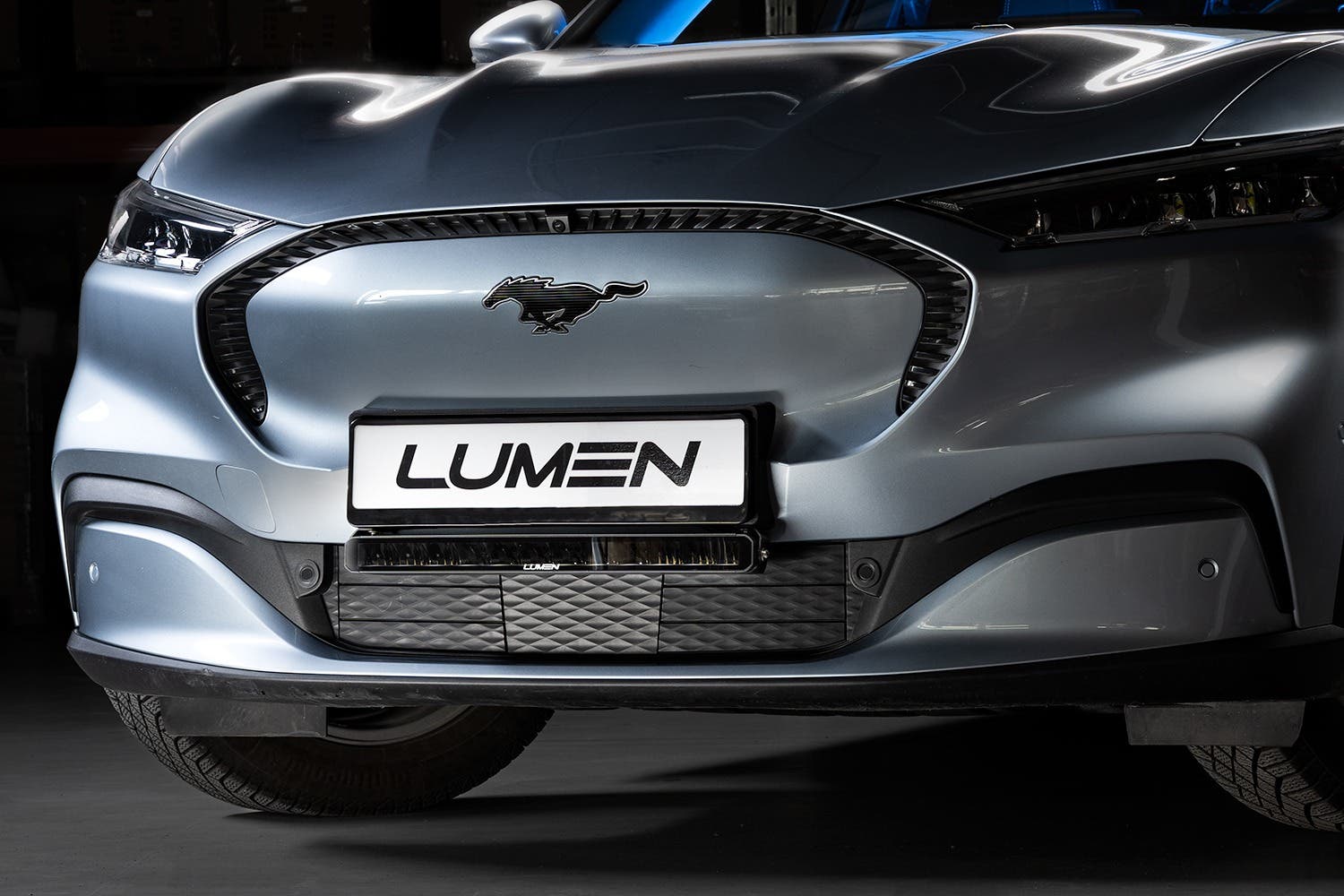 Ford Mustang Mach-E maskisarja Lumen Helios