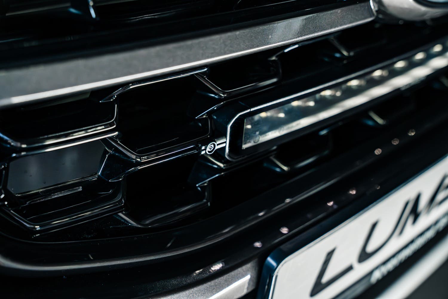 Ford Ranger 23- maskisarja Lumen Helios - Image 3