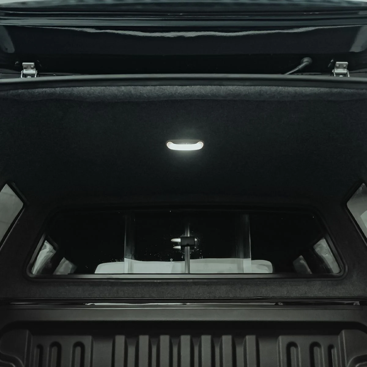 Lavakate Alpha Type-E Toyota Hilux 16- DC - Image 12